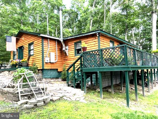 141 Matthews Loop Property Photo 2