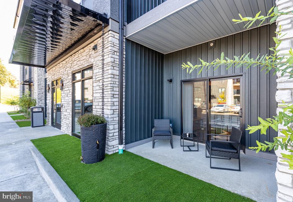 102 Bloomfield Property Photo 1