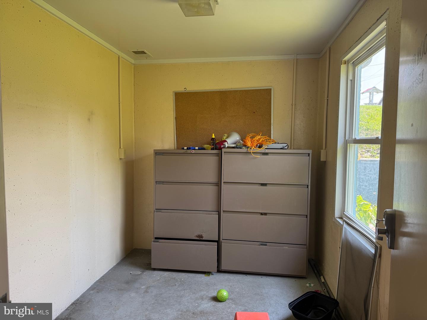 240 School St Property Photo 4