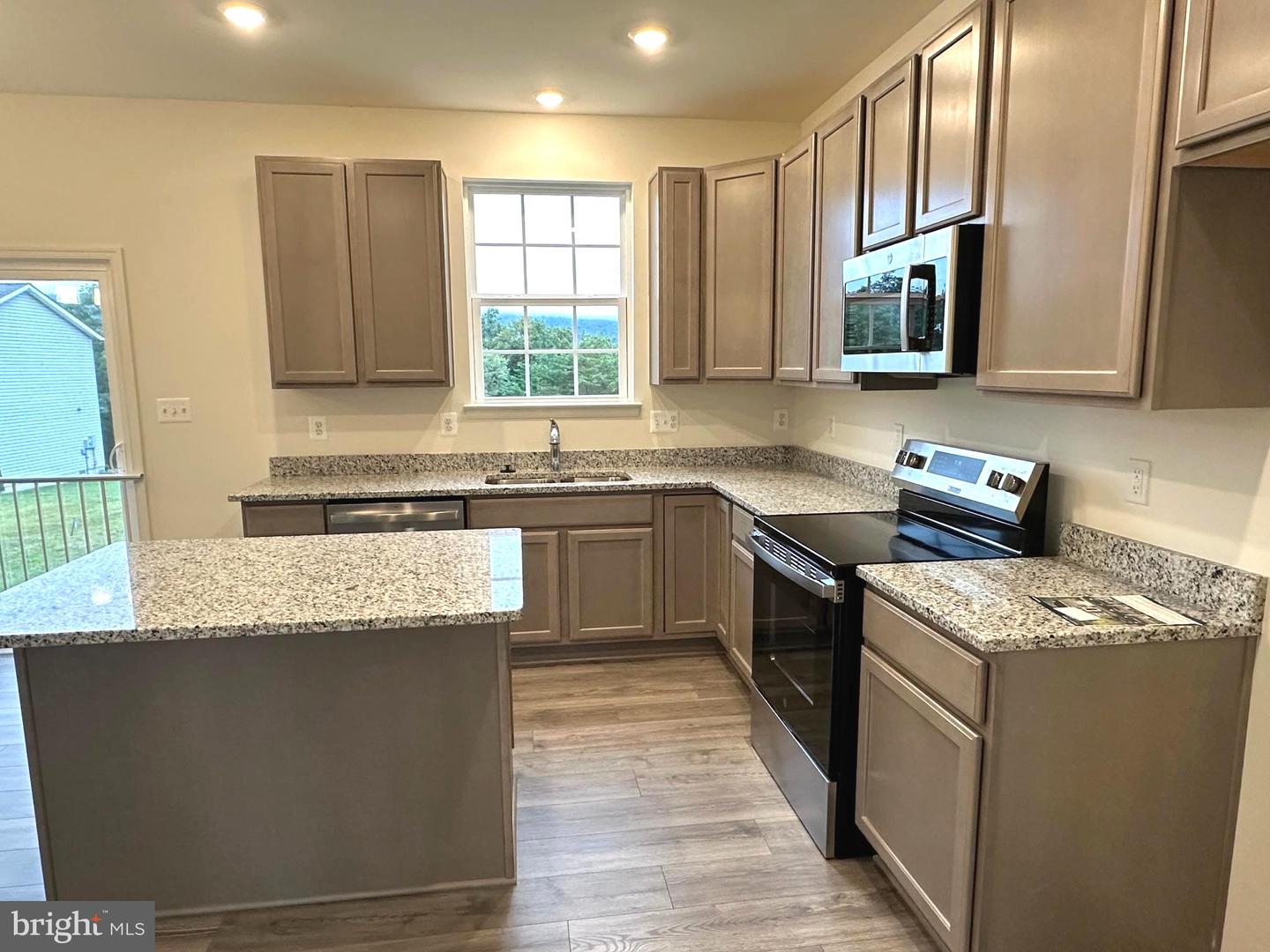 60 Cornwell Property Photo 8