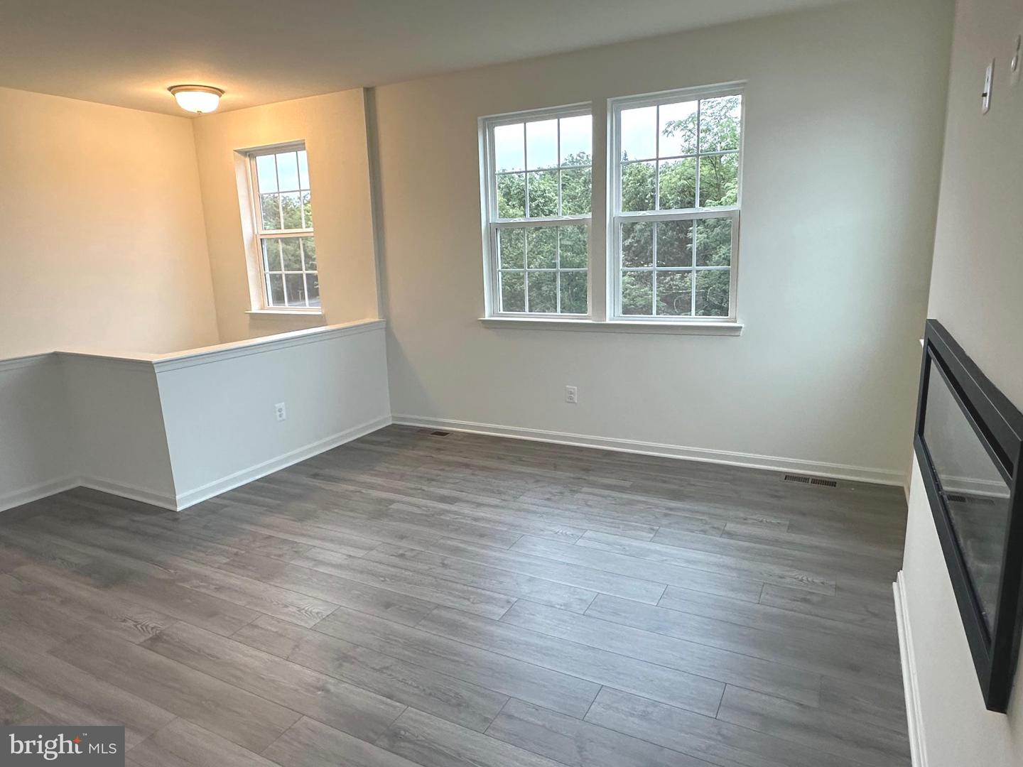 60 Cornwell Property Photo 10