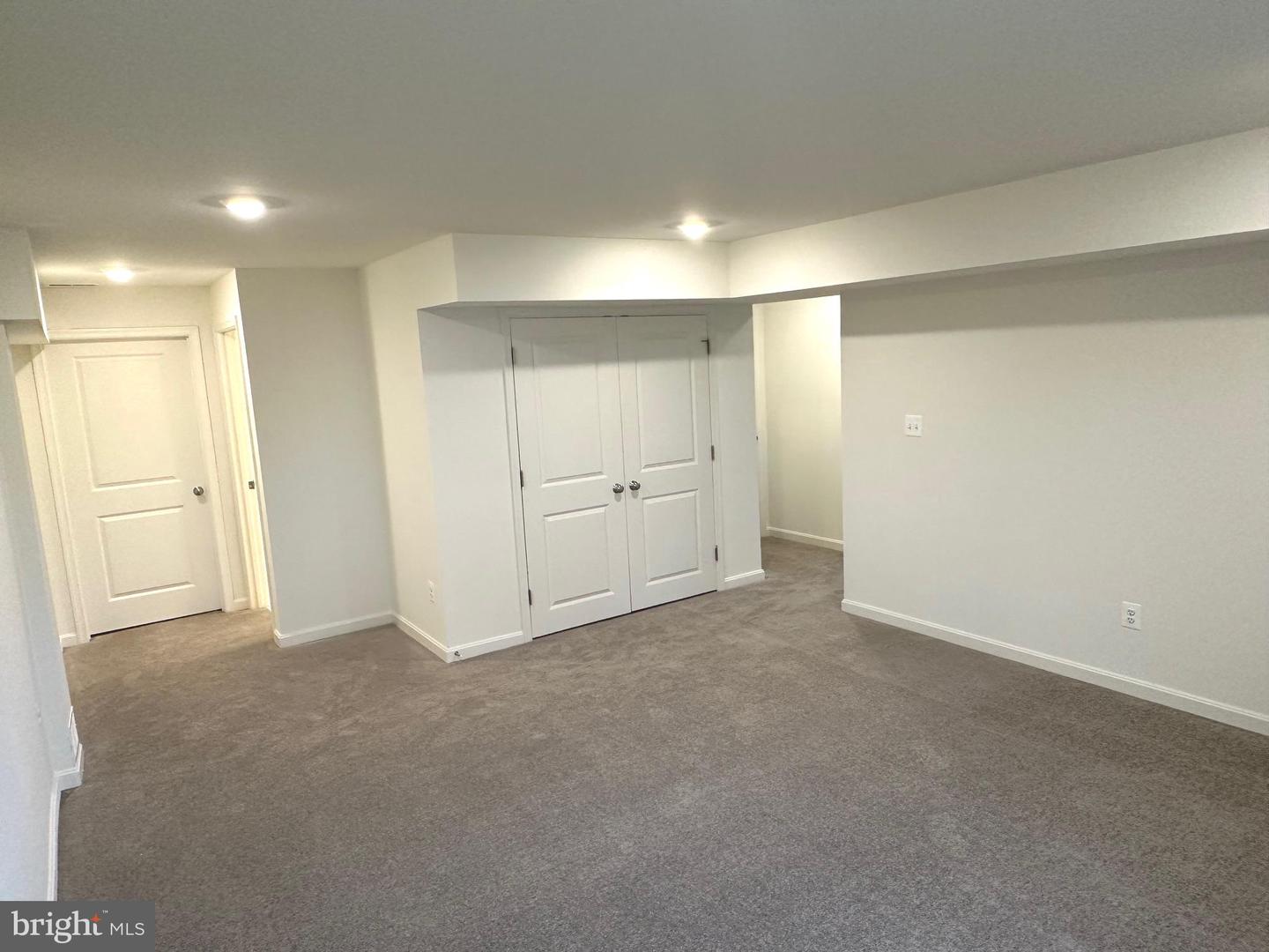 60 Cornwell Property Photo 21