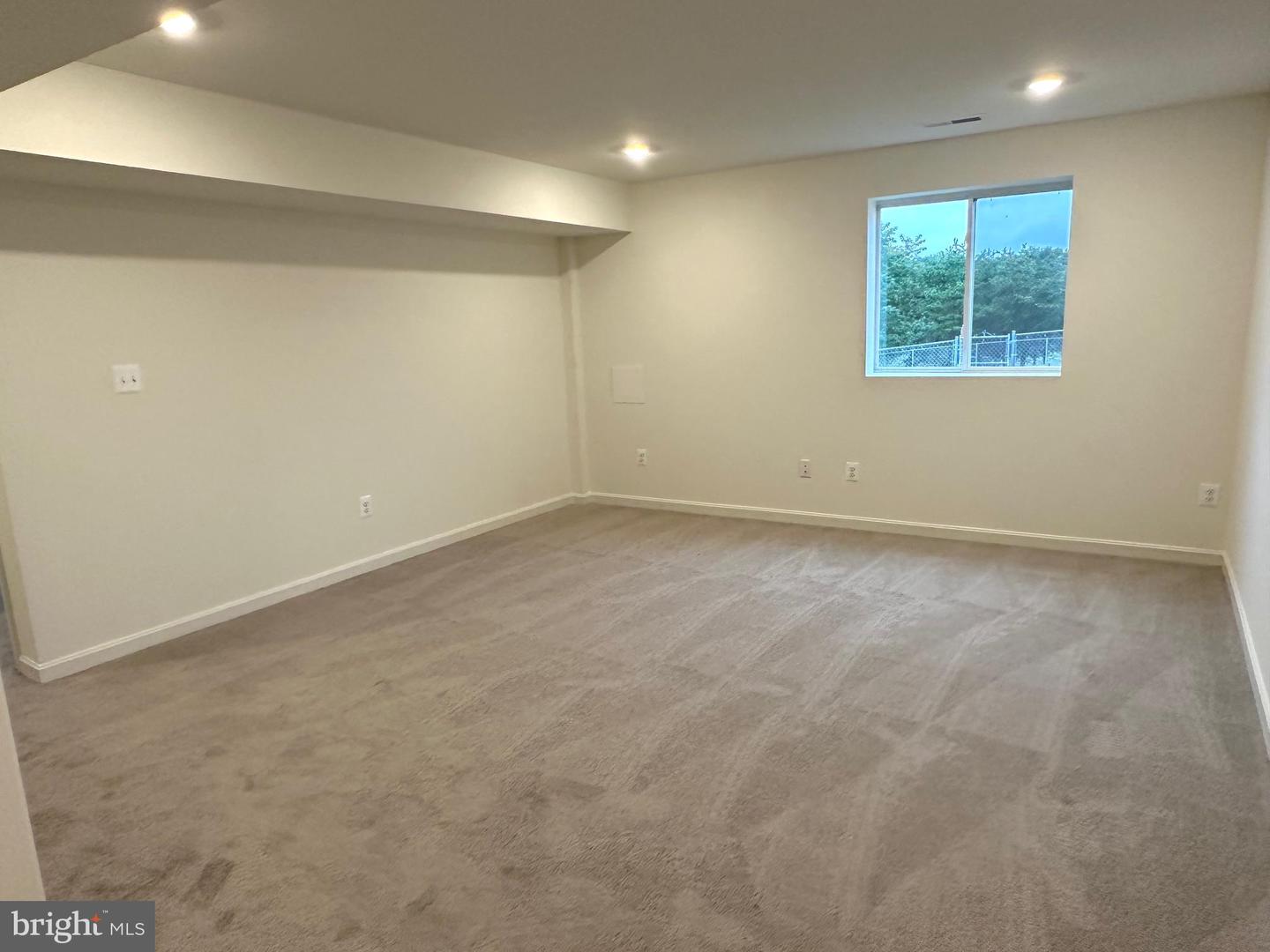 60 Cornwell Property Photo 22