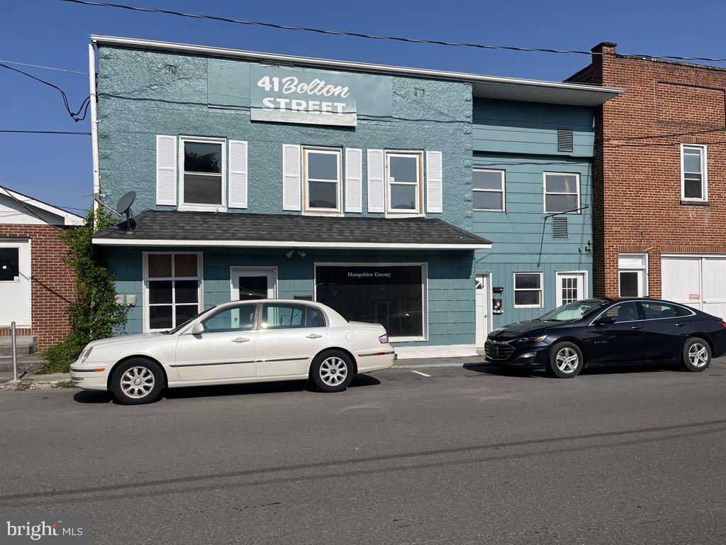41 S Bolton St Property Photo 2