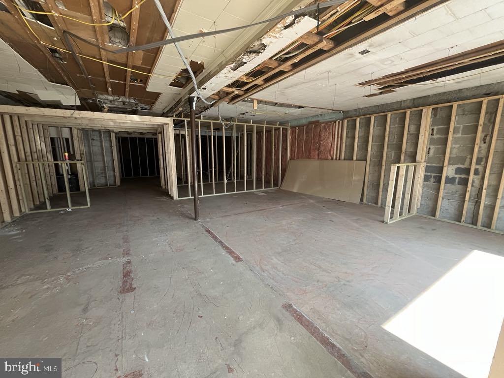 41 S Bolton St Property Photo 6