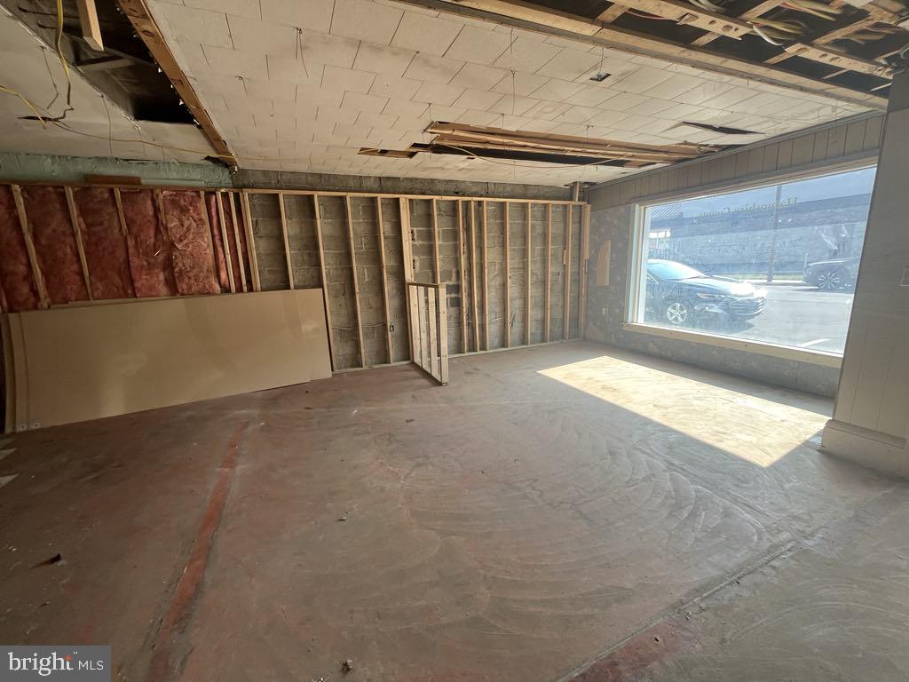 41 S Bolton St Property Photo 7