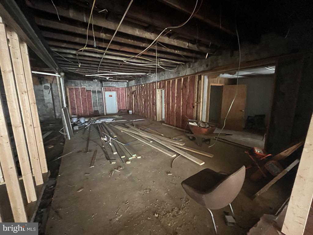 41 S Bolton St Property Photo 12