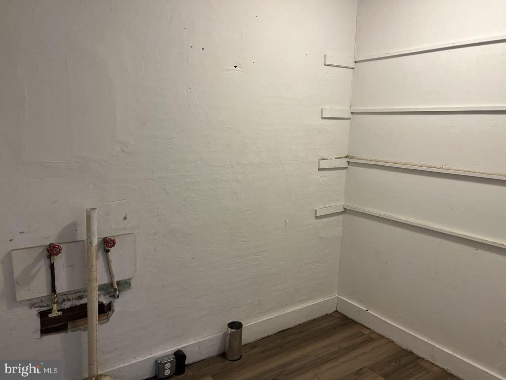 41 S Bolton St Property Photo 30