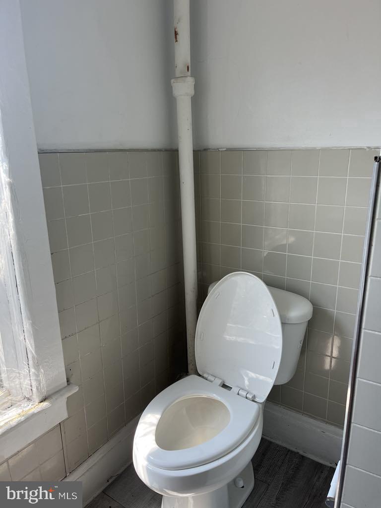 41 S Bolton St Property Photo 33