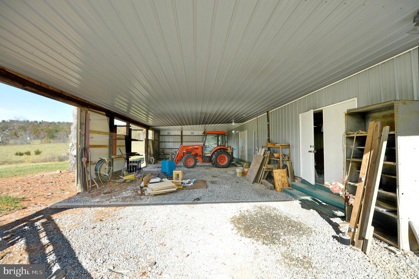 4485 Smokey Hollow Rd Property Photo 3