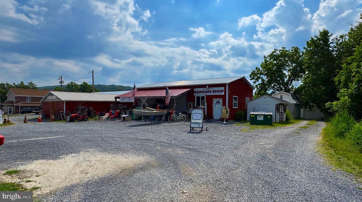 8244 Cumberland Road Property Photo 1