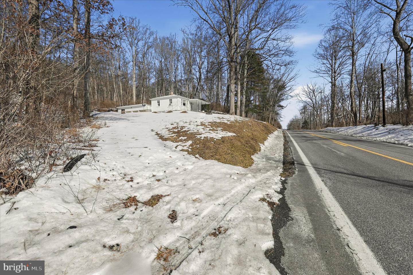9270 Carpers Pike Property Photo 1