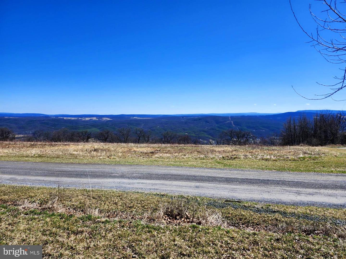 Skyview Dr. / Echo Dr. Property Photo 11