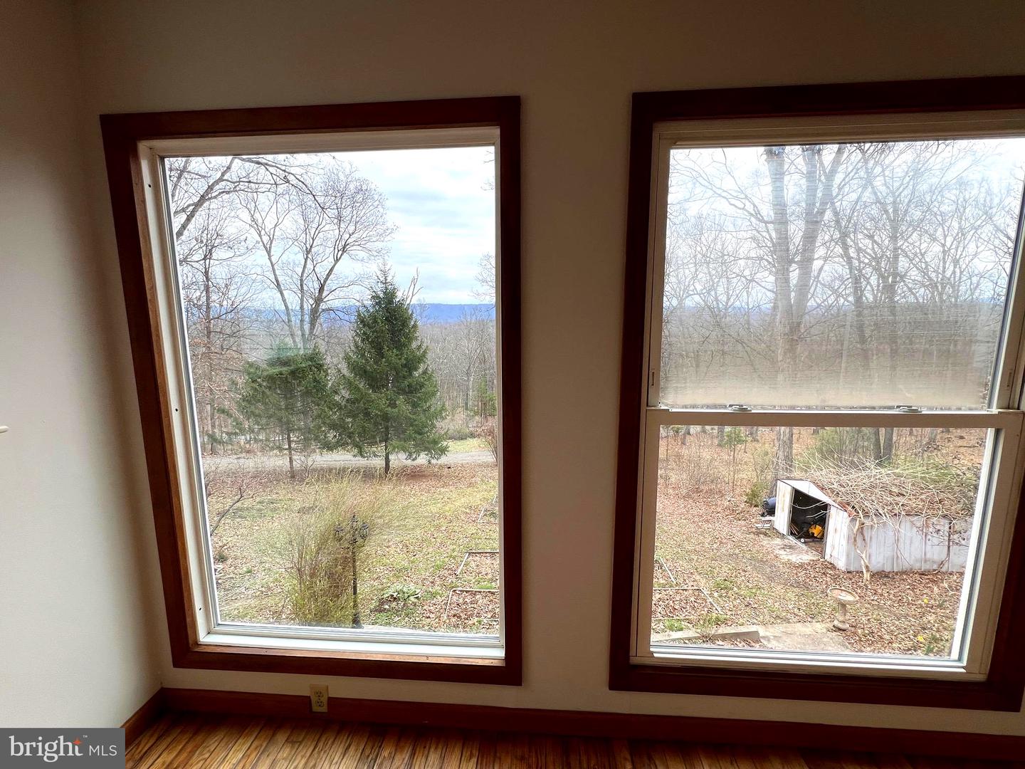 2932 Kerns School Rd Property Photo 10