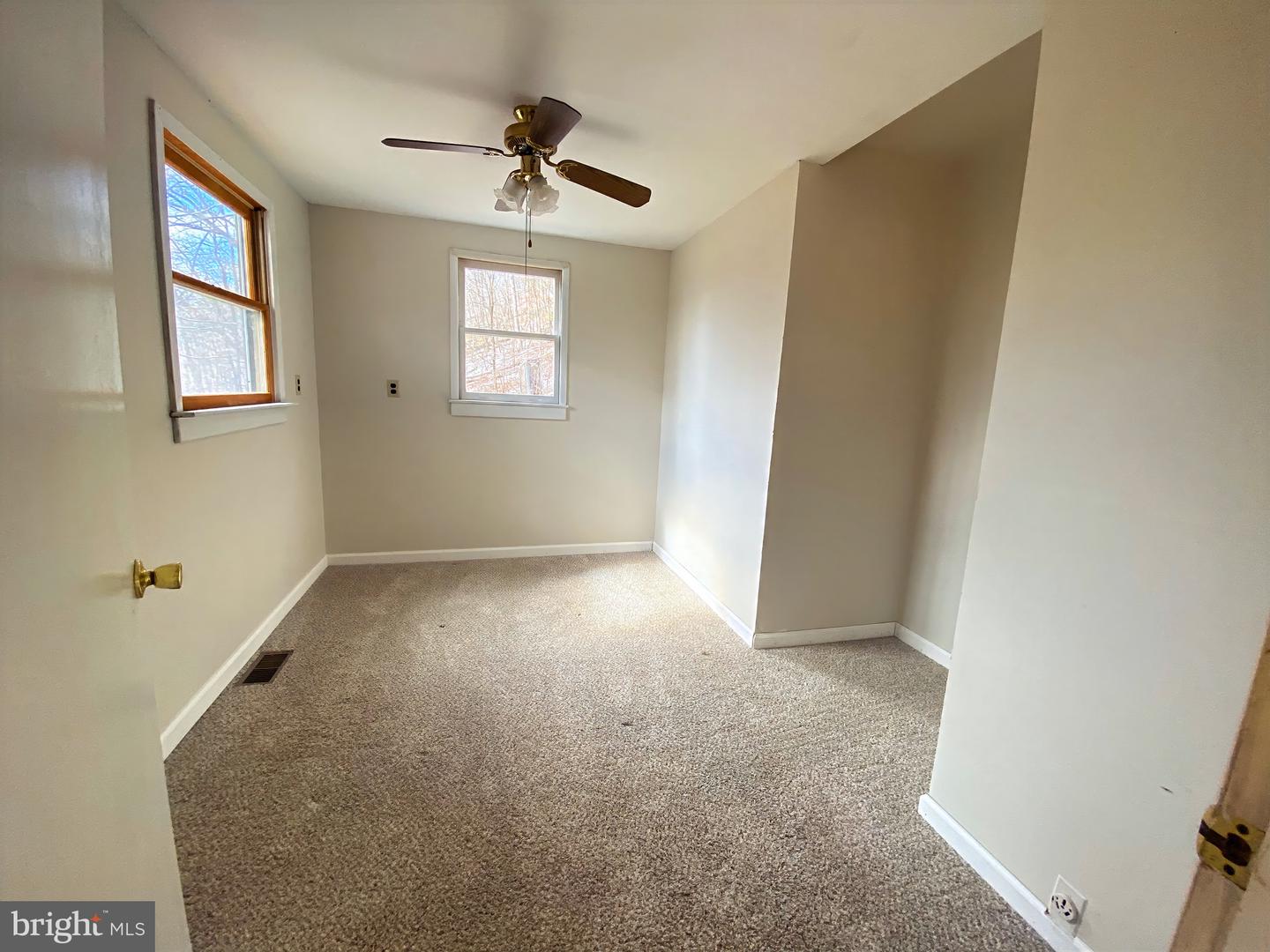 2932 Kerns School Rd Property Photo 14