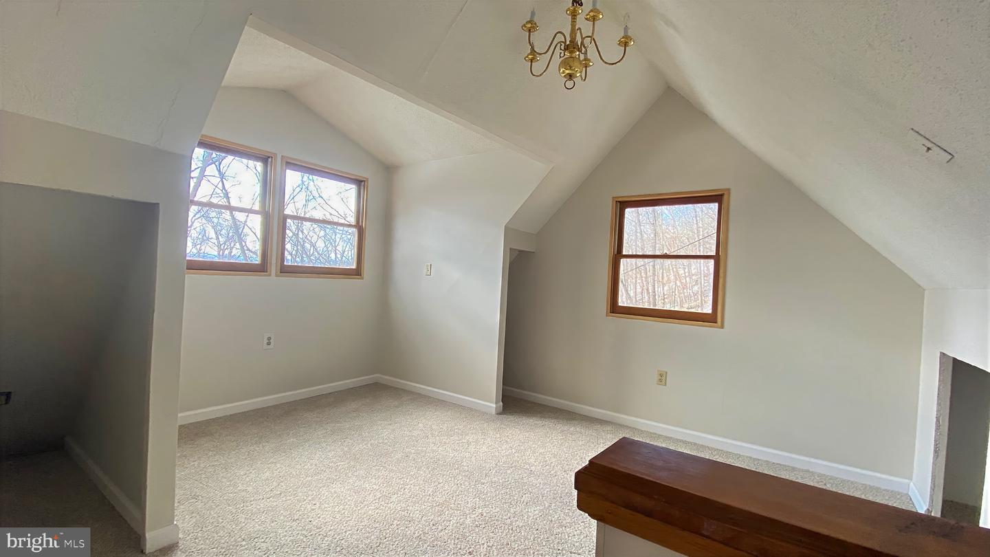 2932 Kerns School Rd Property Photo 23