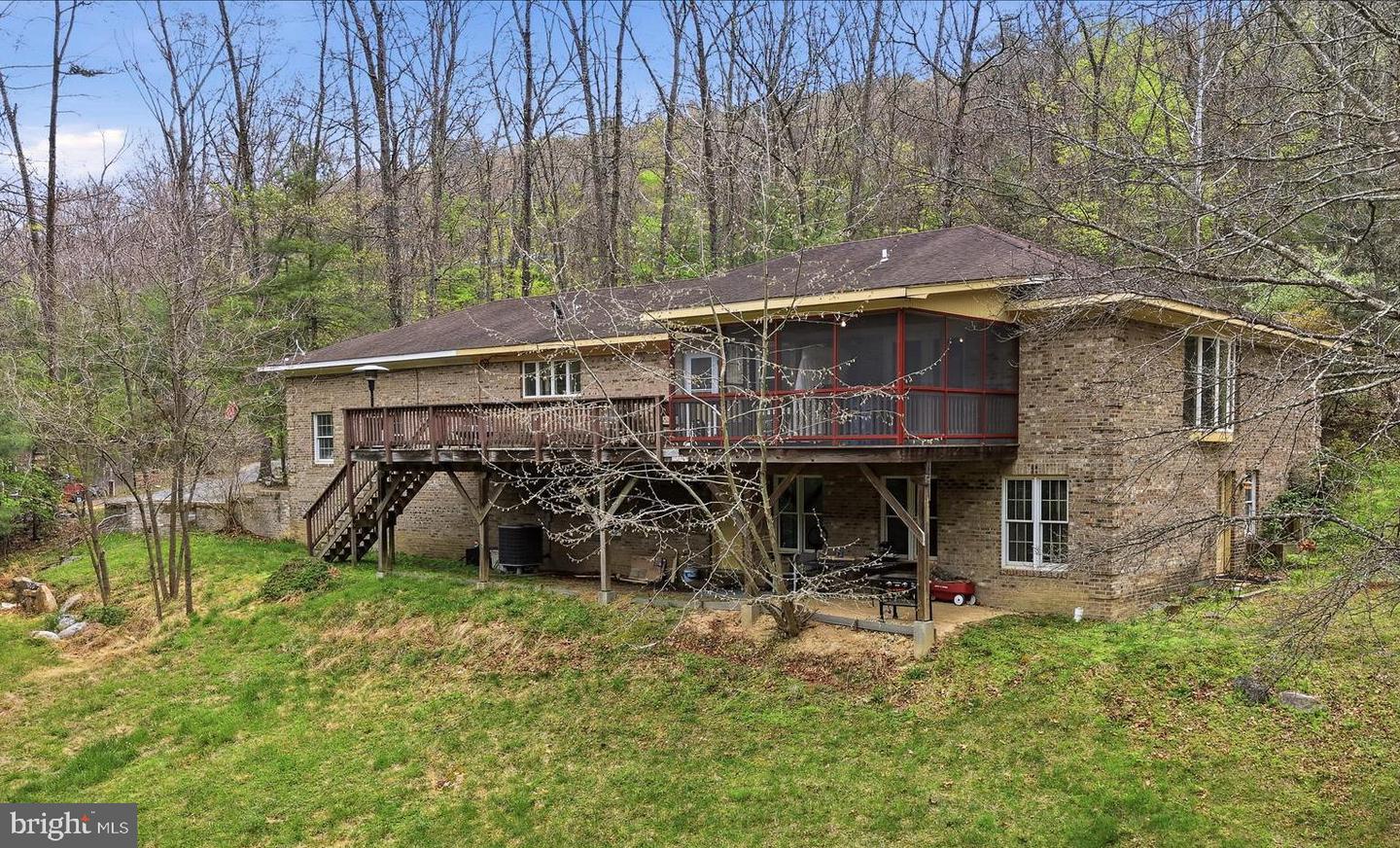 783 Ritters Valley Dr Property Photo 3