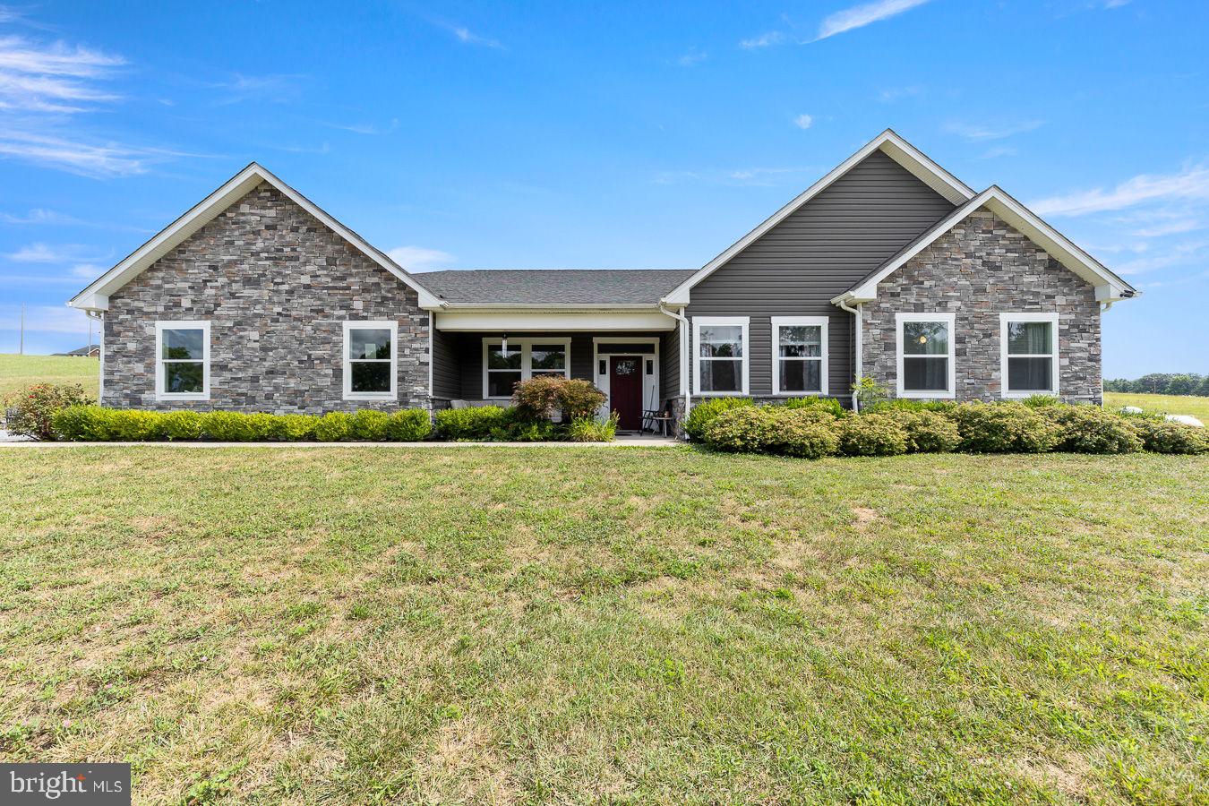 93 QUAIL HILL DR