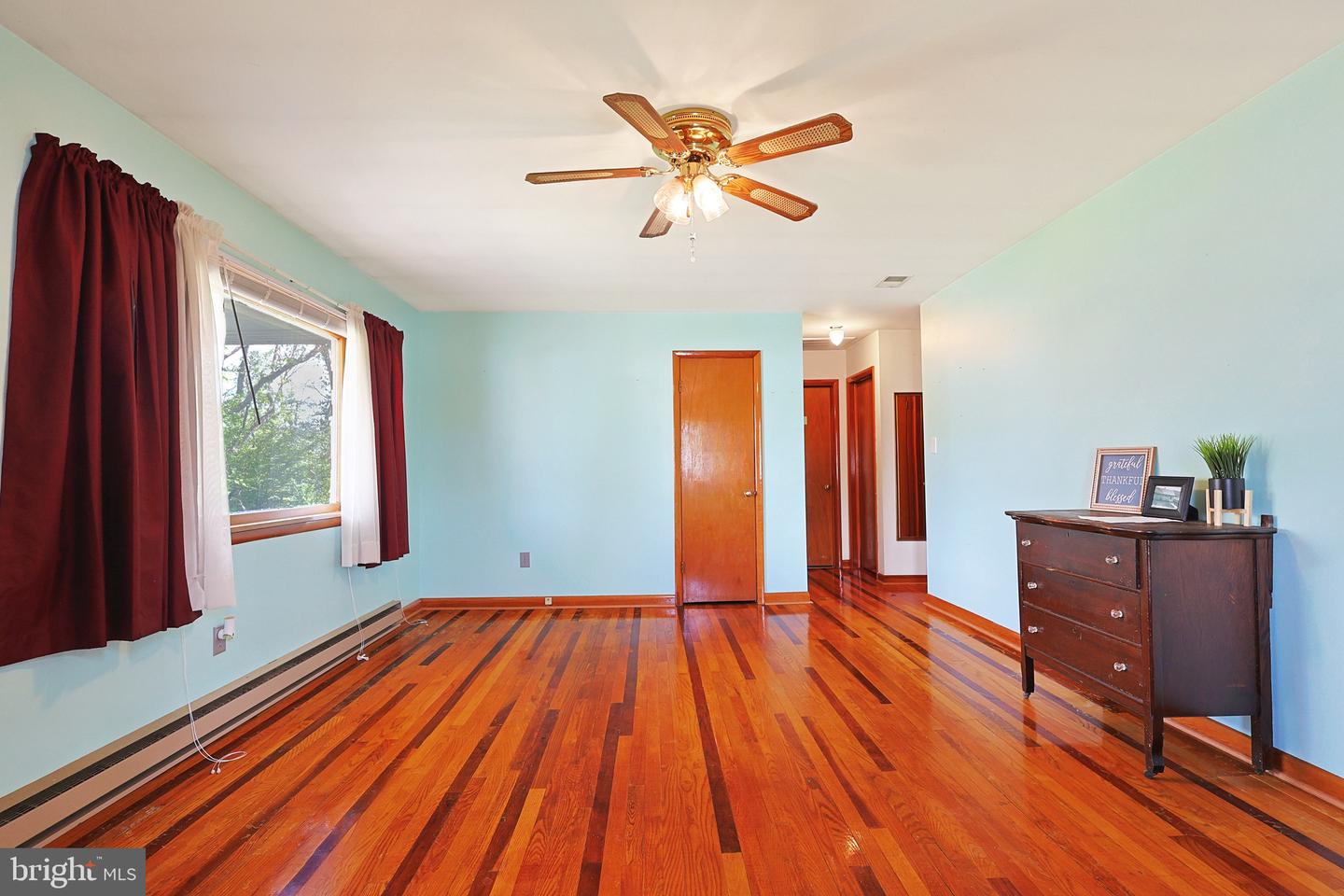 513 2nd St Property Photo 12