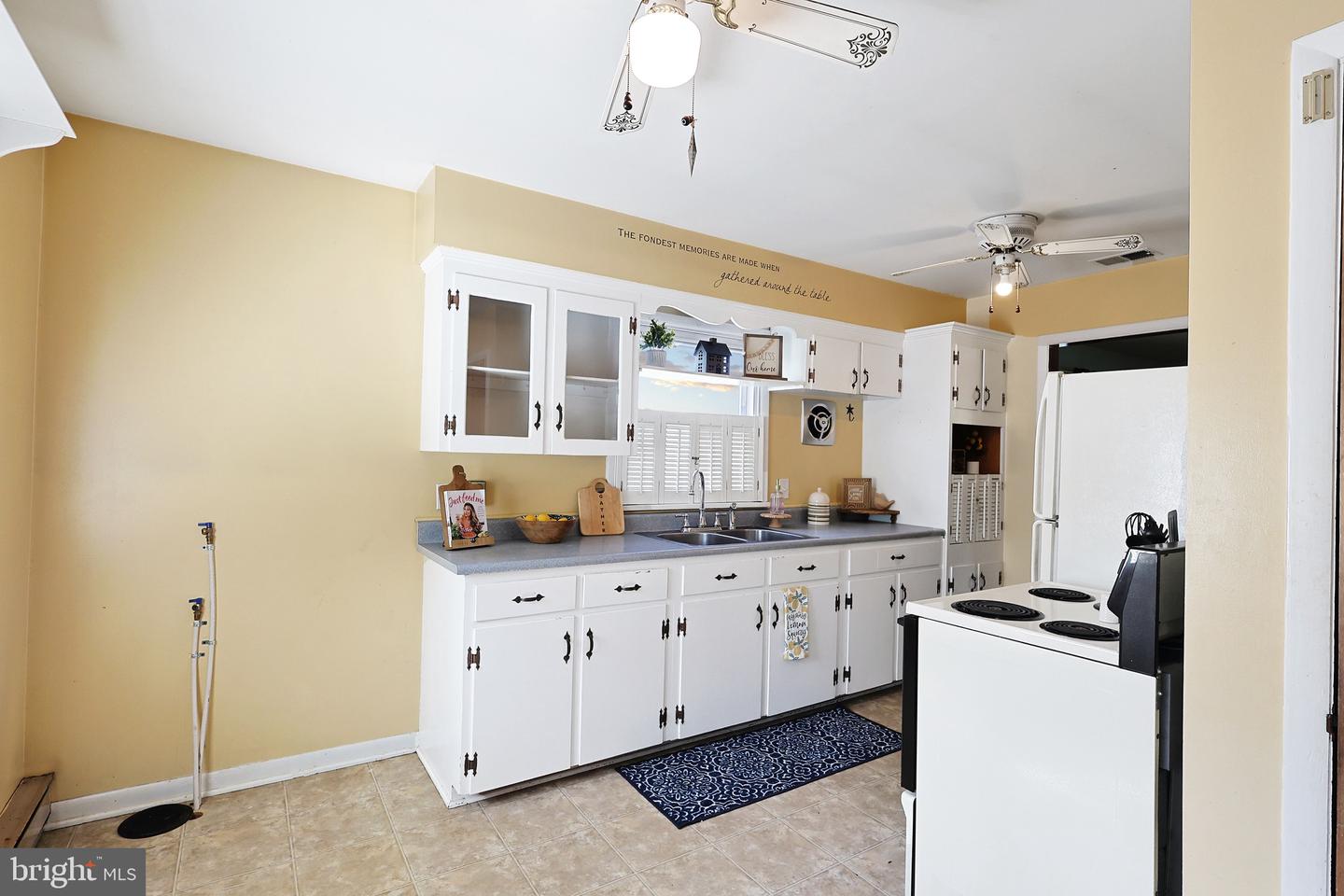 513 2nd St Property Photo 16