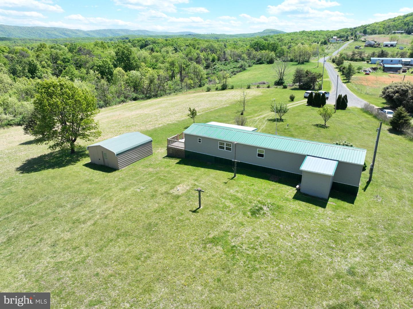 530 Jordans Property Photo 4