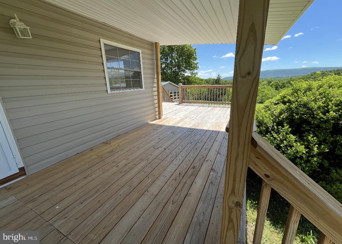 530 Jordans Property Photo 6