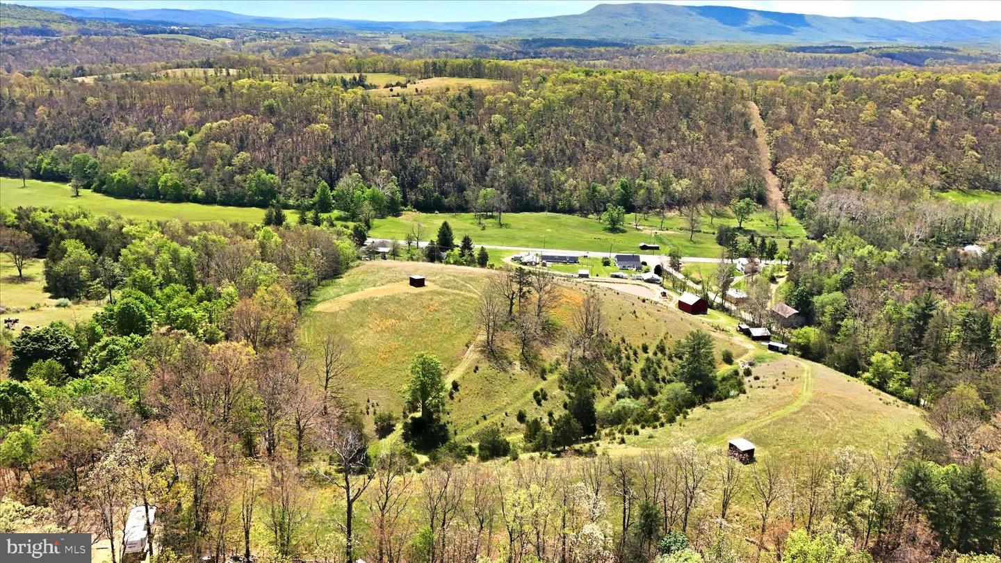 8 +/- ACRES NORTHWESTERN PIKE