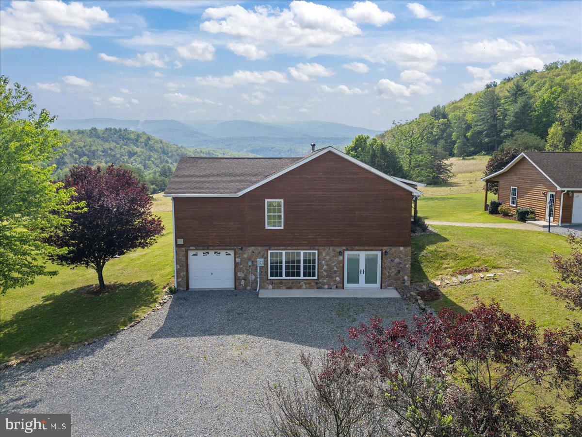 1054 River Bend Dr Property Photo 15