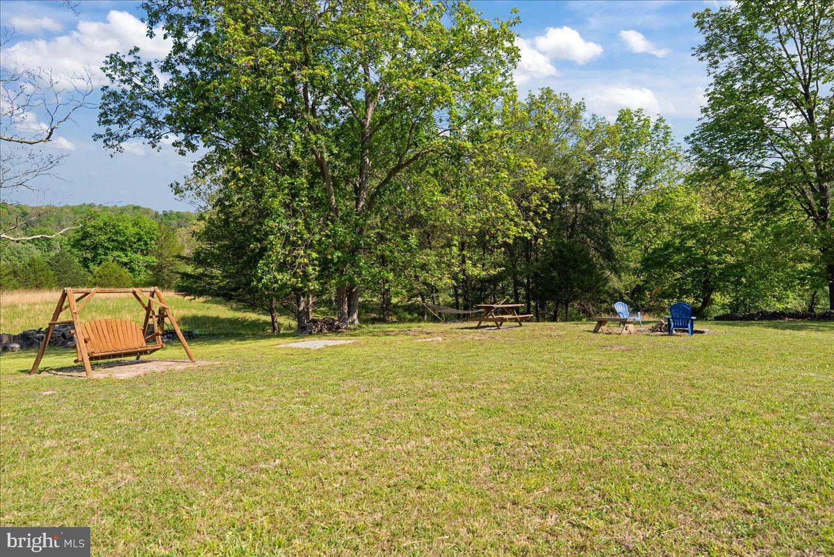 1054 River Bend Dr Property Photo 28