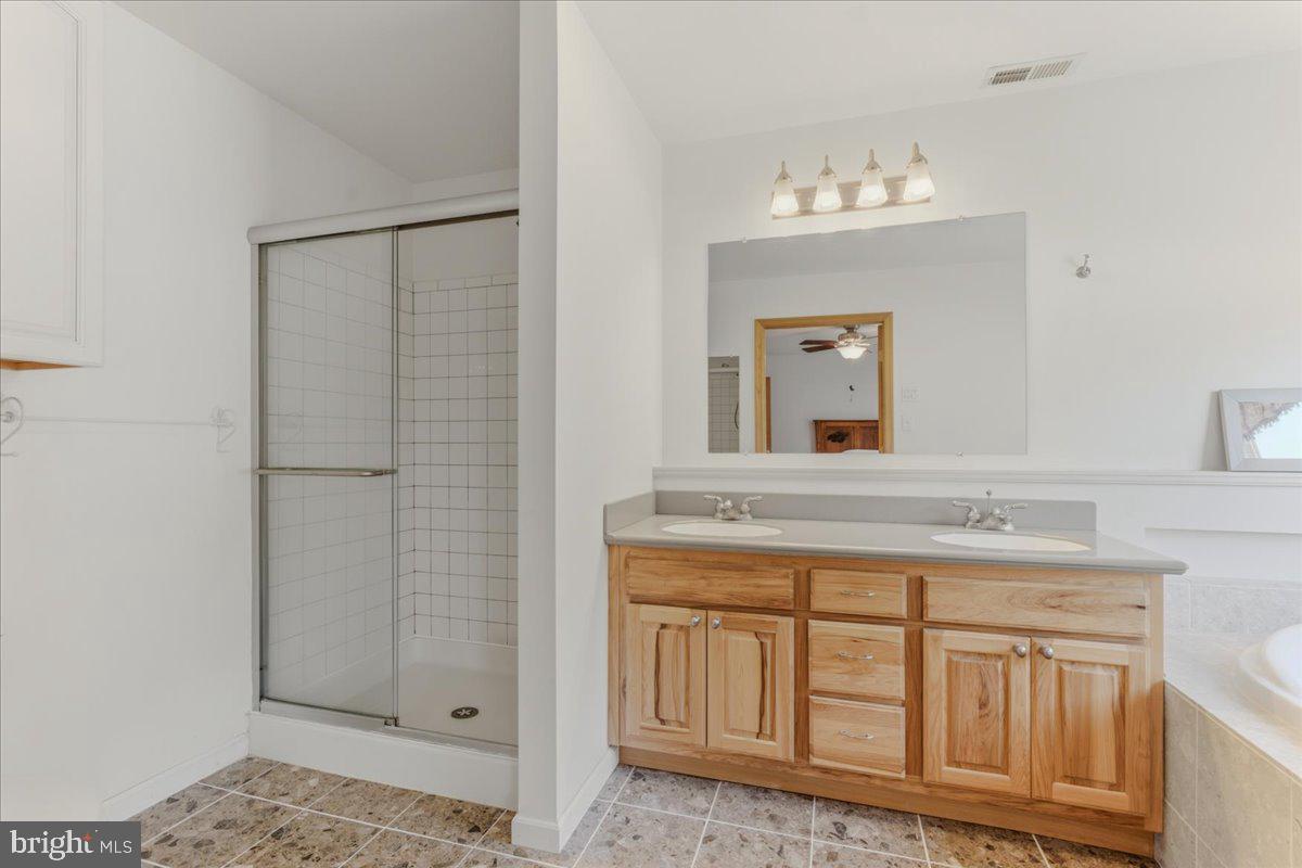 1054 River Bend Dr Property Photo 46