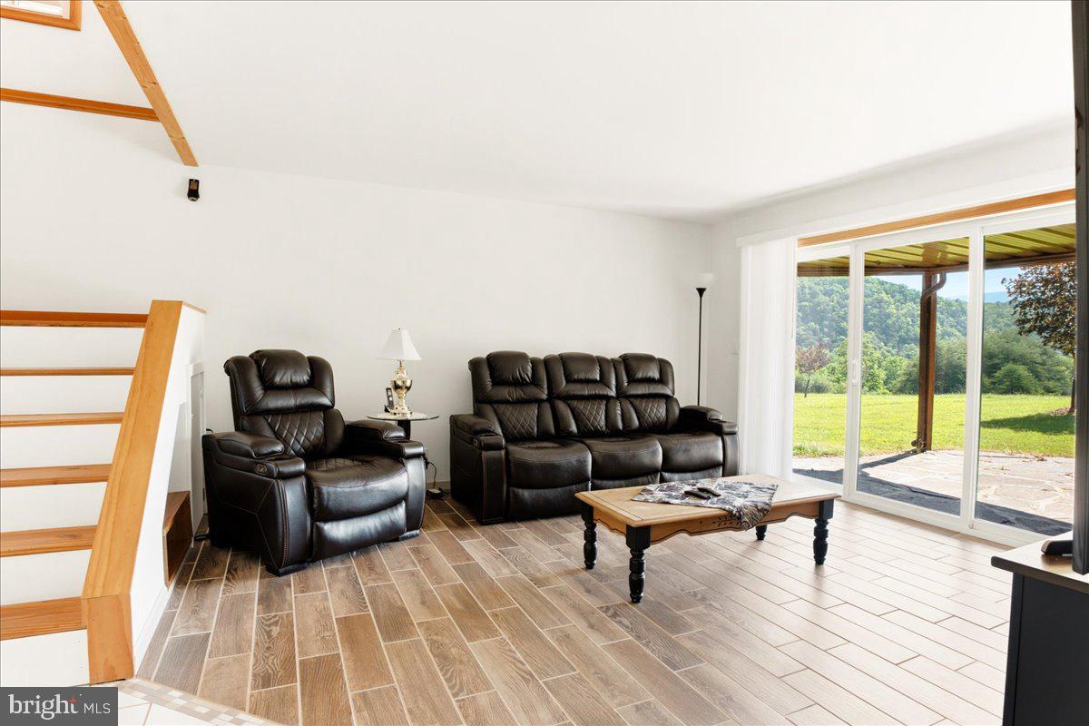 1054 River Bend Dr Property Photo 53