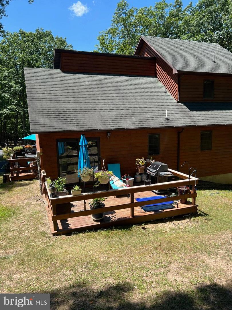 945 White Oak Trl Property Photo 3