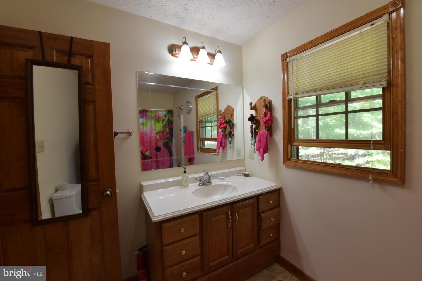 945 White Oak Trl Property Photo 28