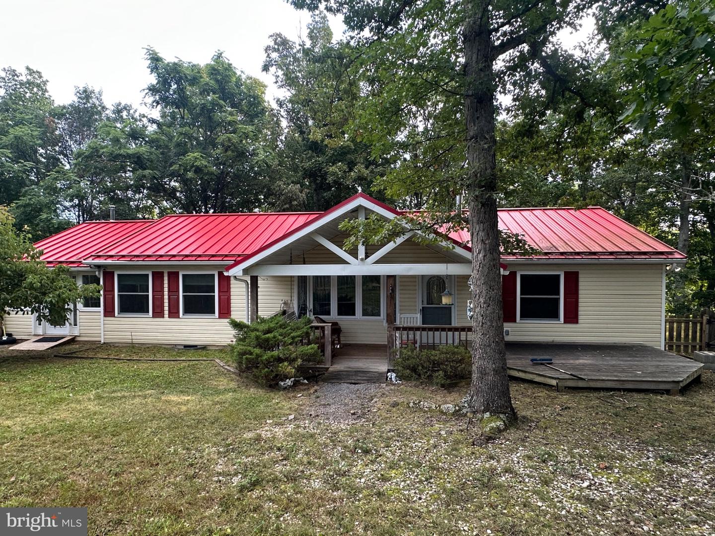 1450 Middle Ridge Rd Property Photo 1