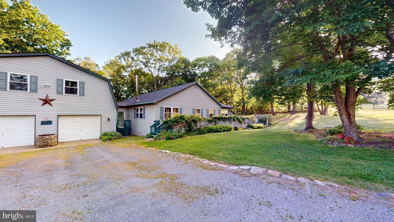 575 N River Highlands Rd Property Photo 1