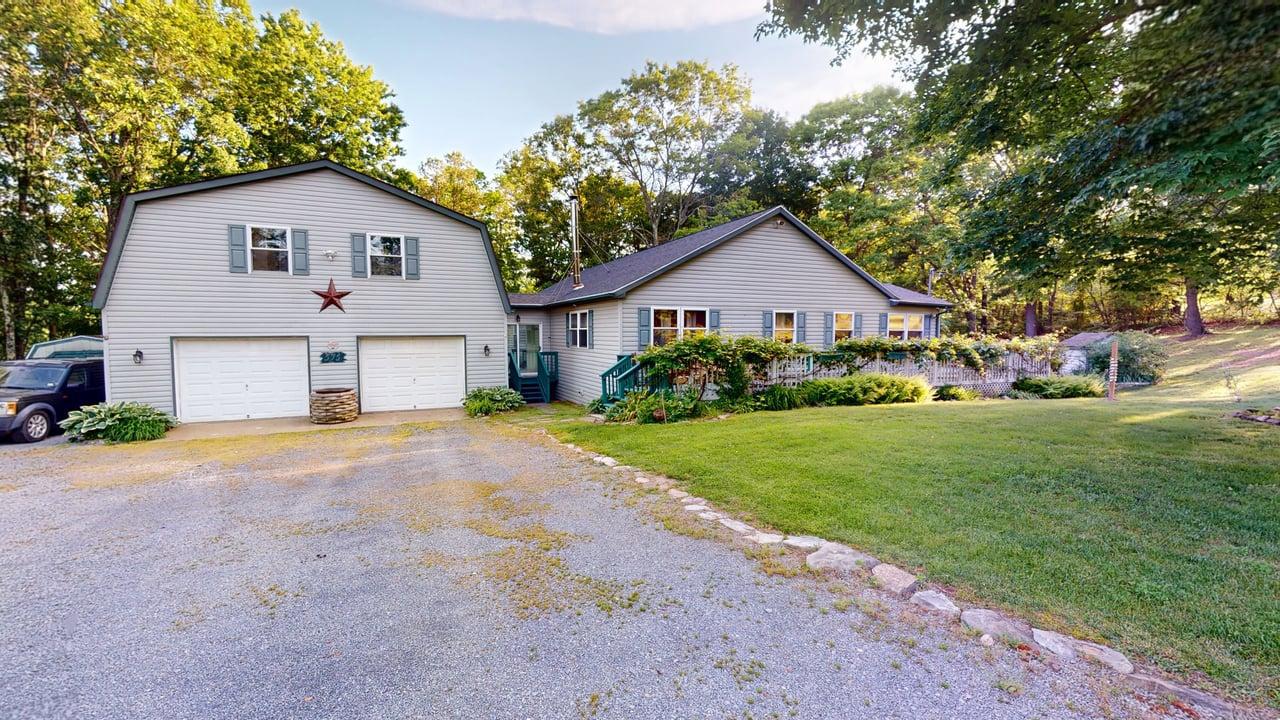 575 N River Highlands Rd Property Photo 4