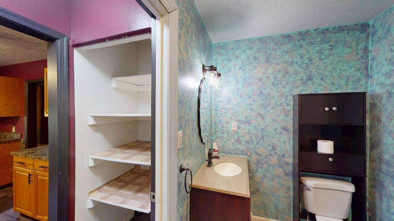 575 N River Highlands Rd Property Photo 27