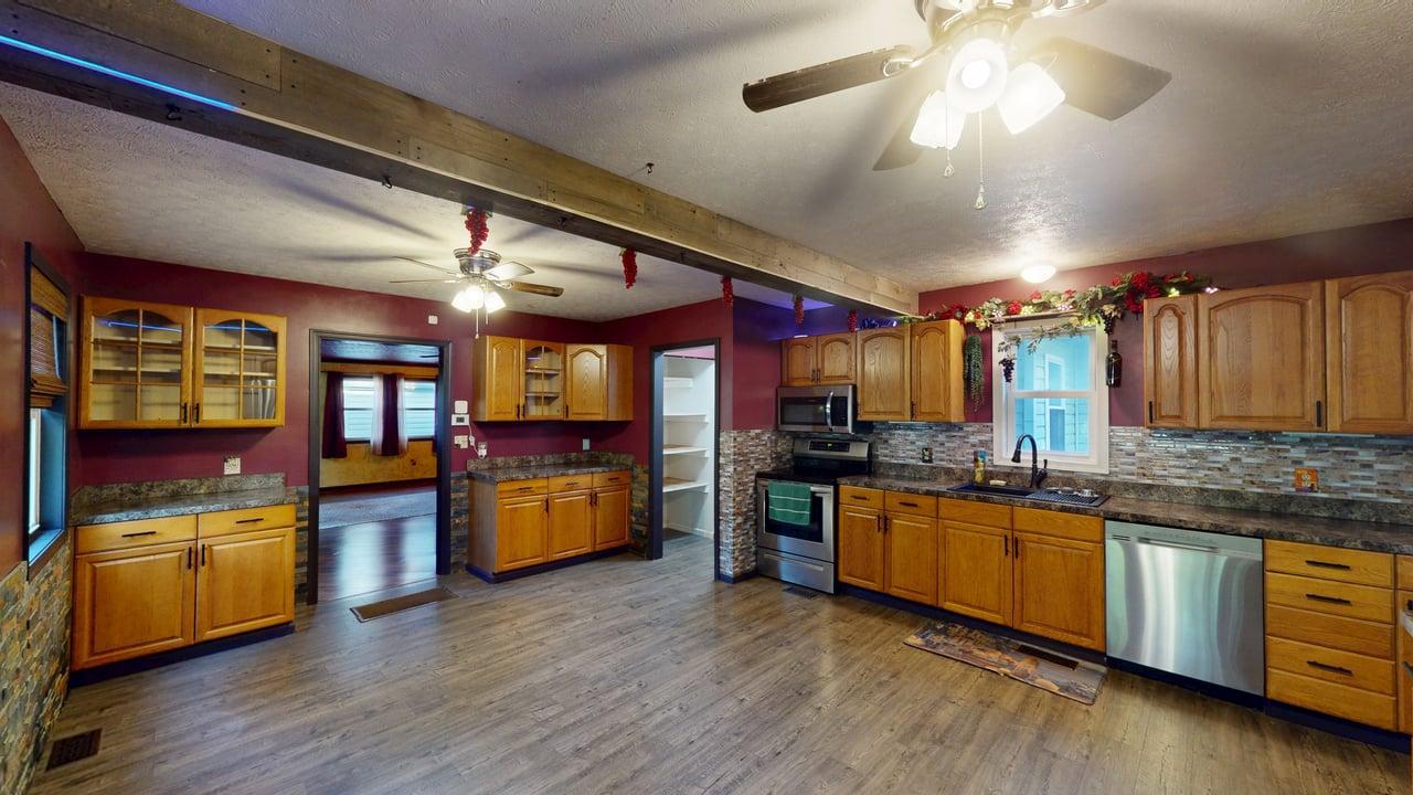 575 N River Highlands Rd Property Photo 30