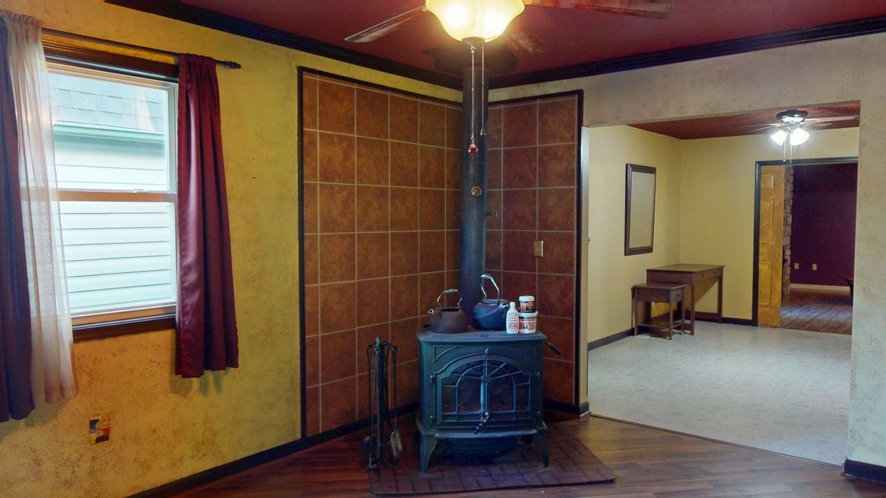 575 N River Highlands Rd Property Photo 32