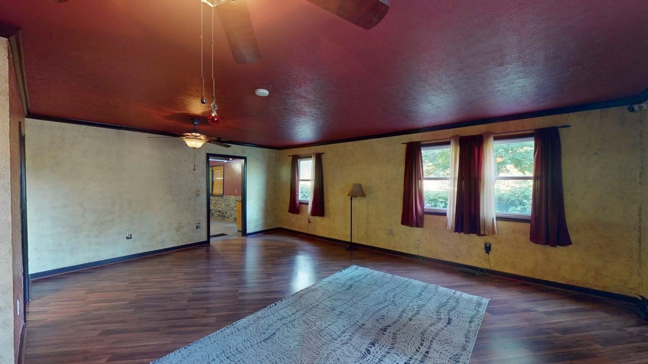575 N River Highlands Rd Property Photo 34