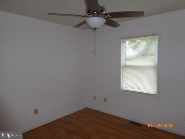 476 Elk Pl Property Photo 6