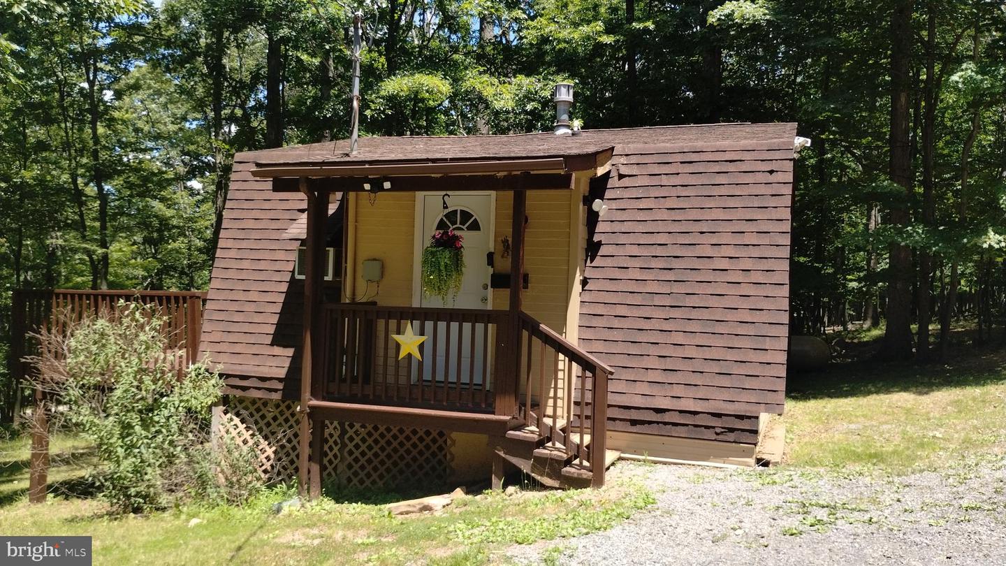 586 CARDINAL VIEW RD