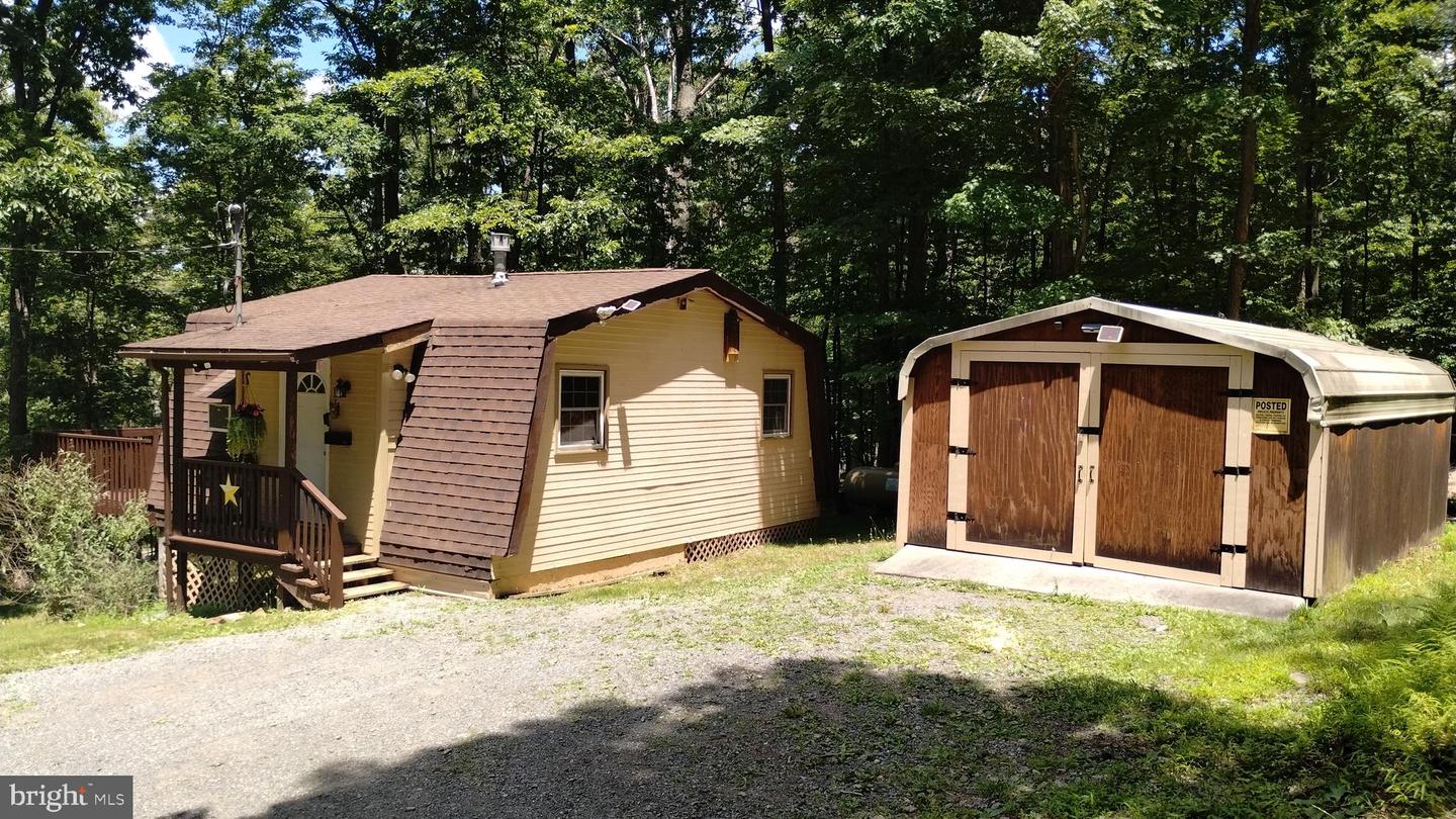 586 Cardinal View Rd Property Photo 2