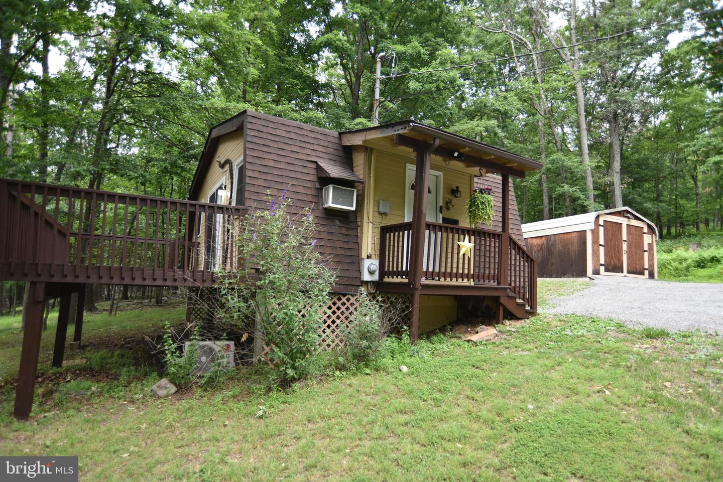 586 Cardinal View Rd Property Photo 4