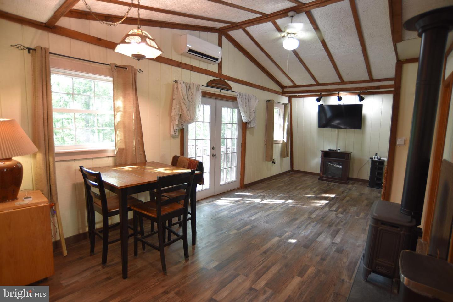 586 Cardinal View Rd Property Photo 13