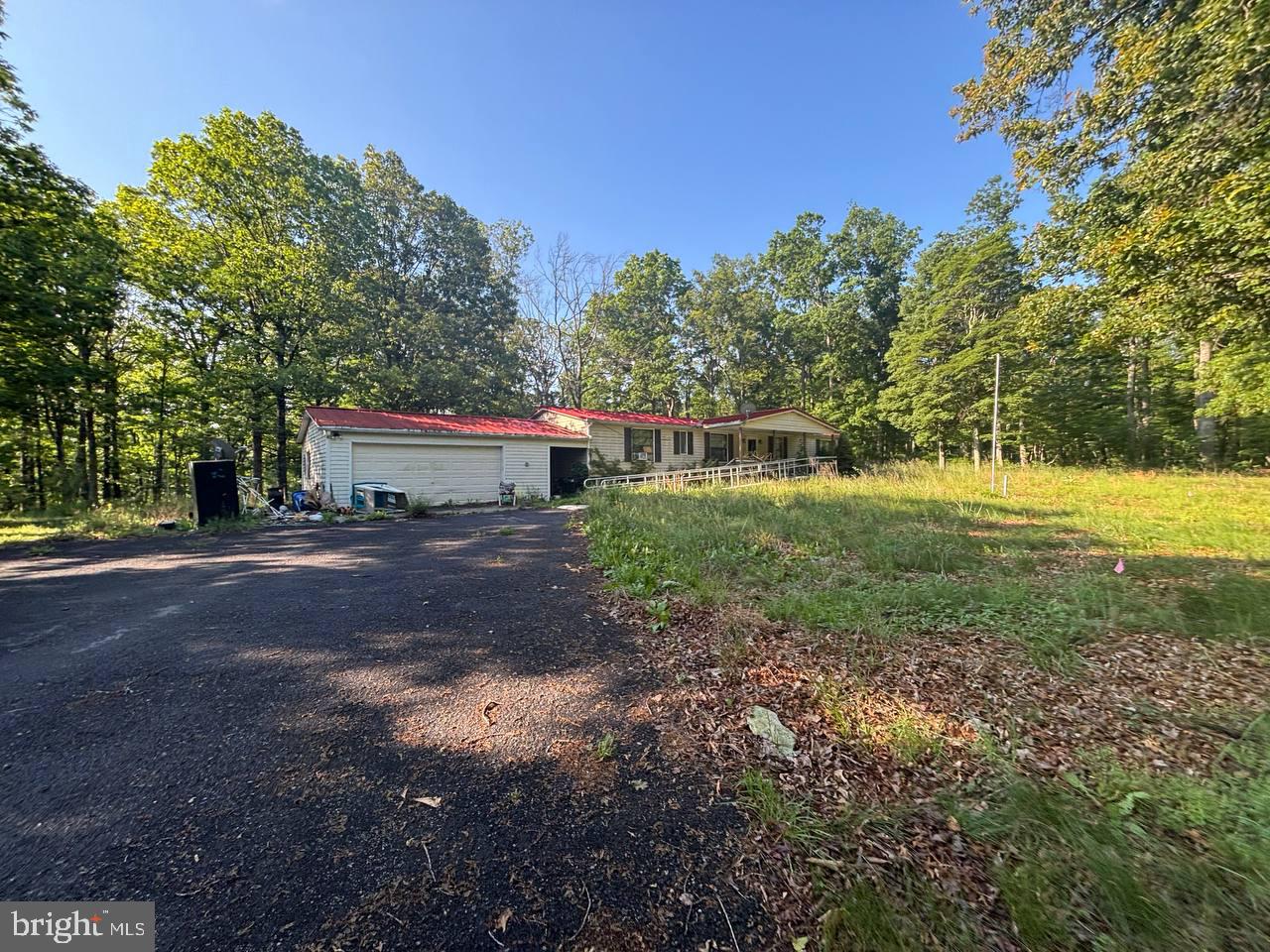 2 Kenwis Dr Property Photo 1