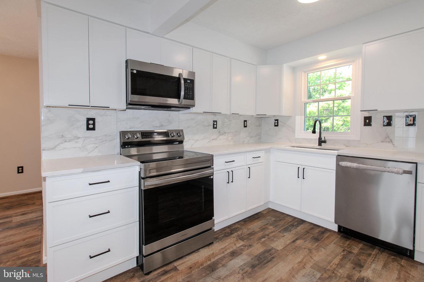 8922 Carpers Pike Property Photo 7