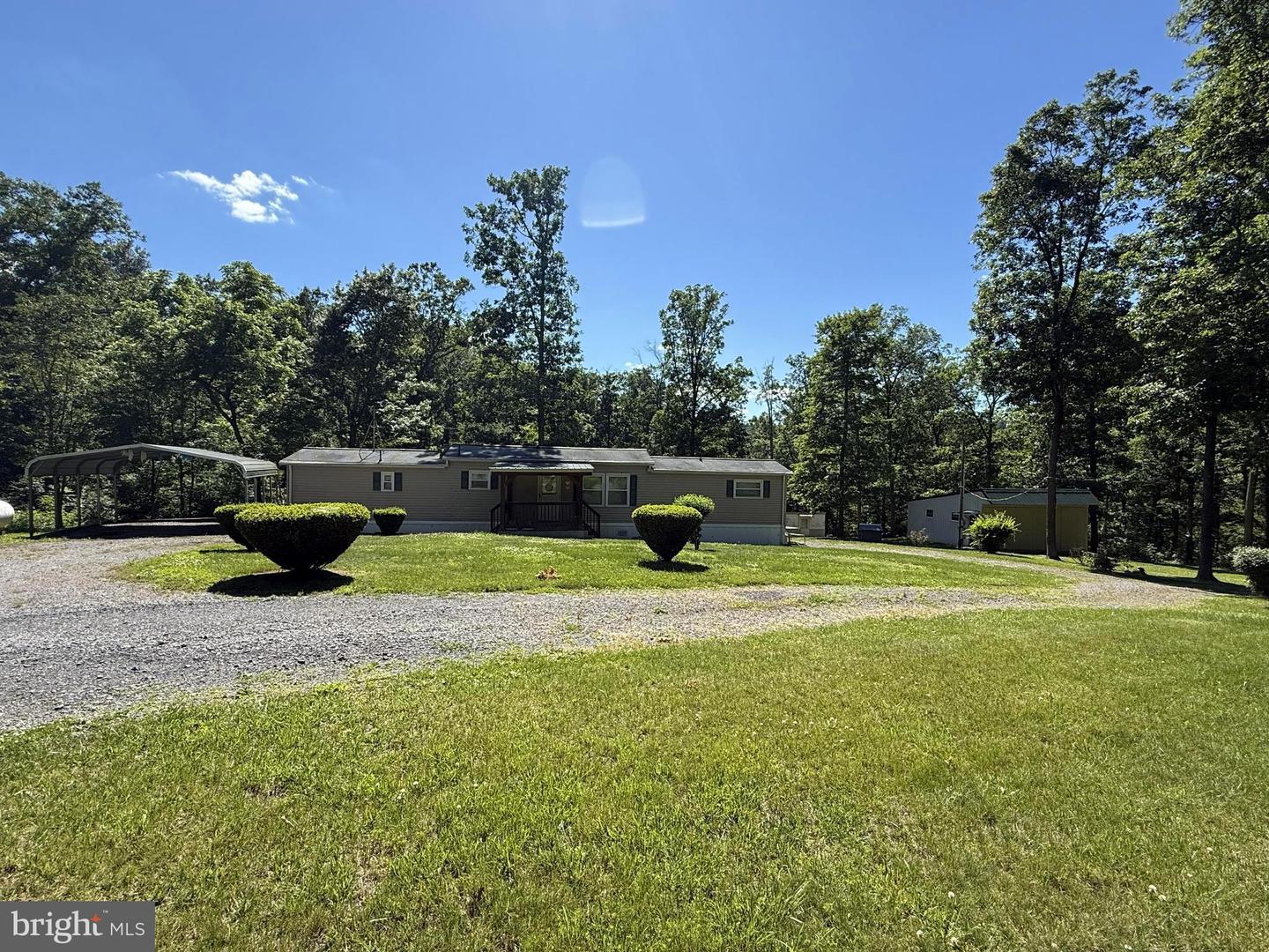 750 Hickory Corner Rd Property Photo 3