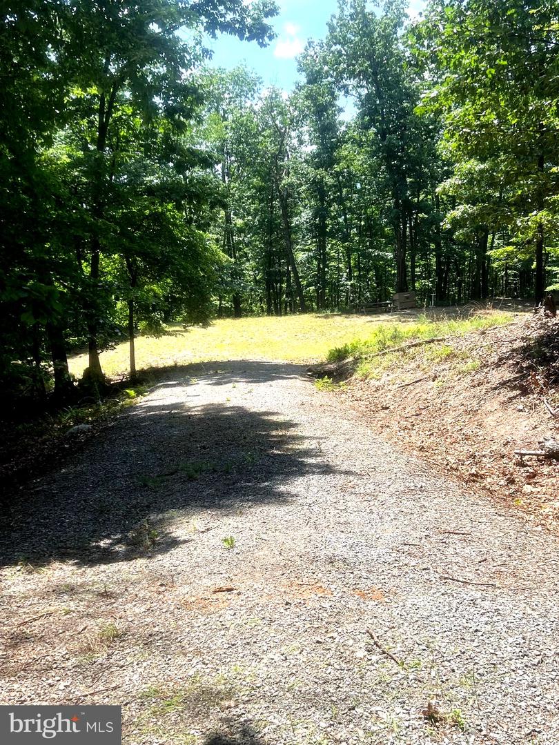17 Reymann Dr Property Photo 18