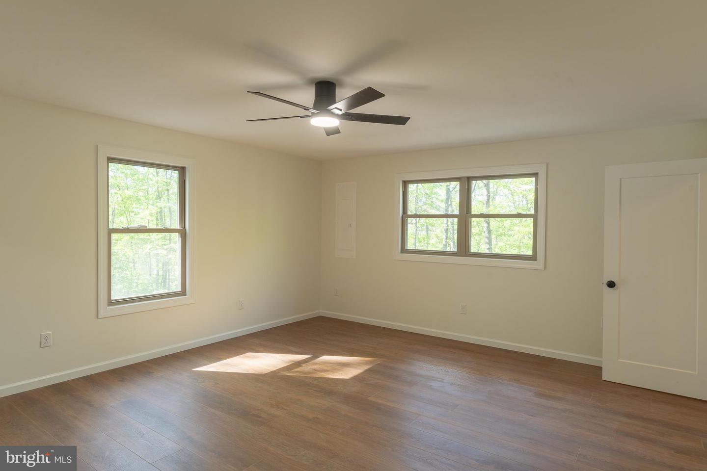 2614 Lake Ferndale Dr Property Photo 45
